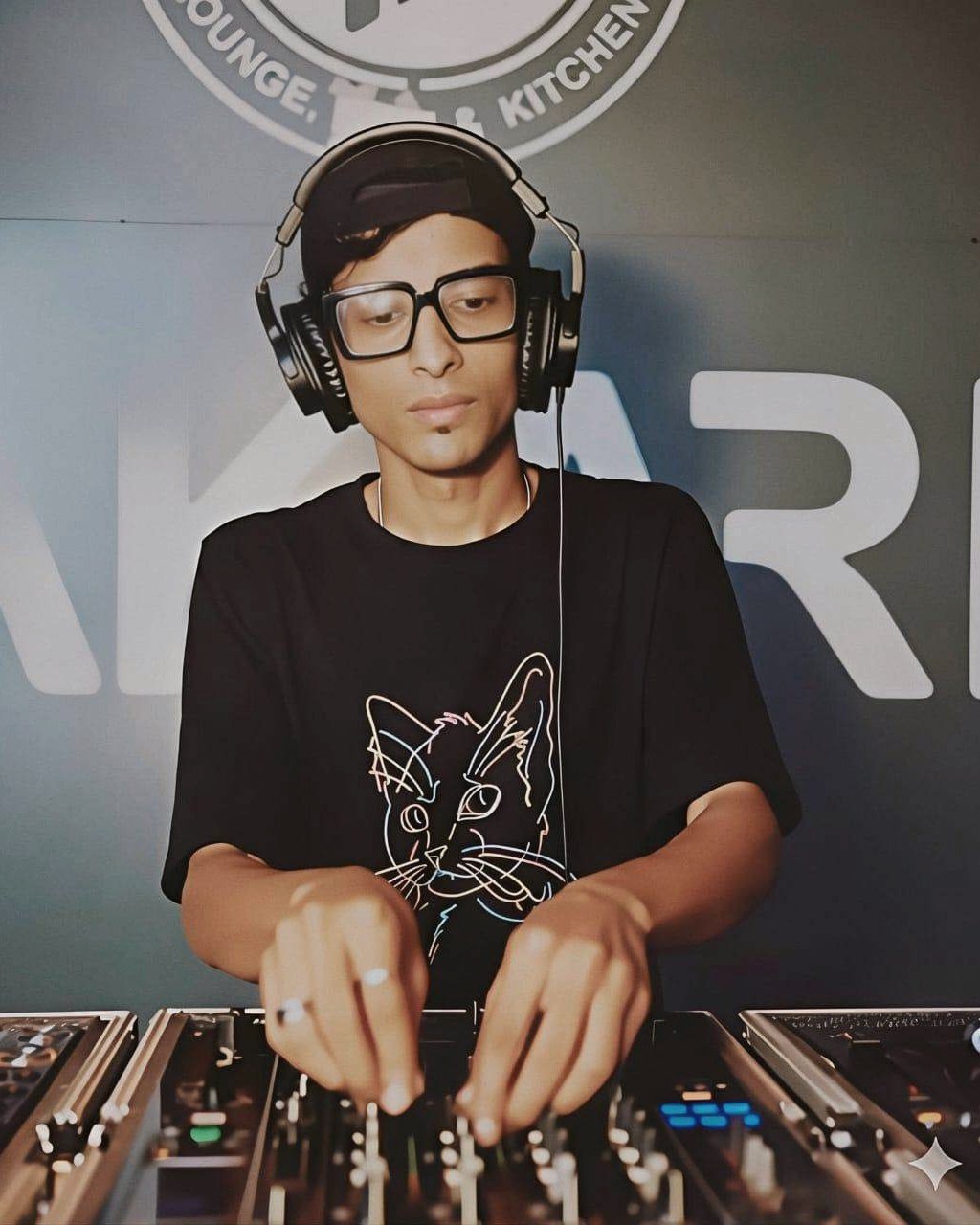 DJ XO